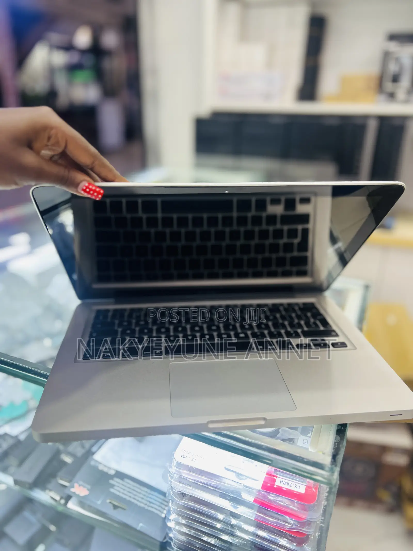 Laptop Apple MacBook 2009 8GB Intel Core 2 Duo HDD 500GB