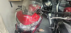 Honda CBR 2018 Red