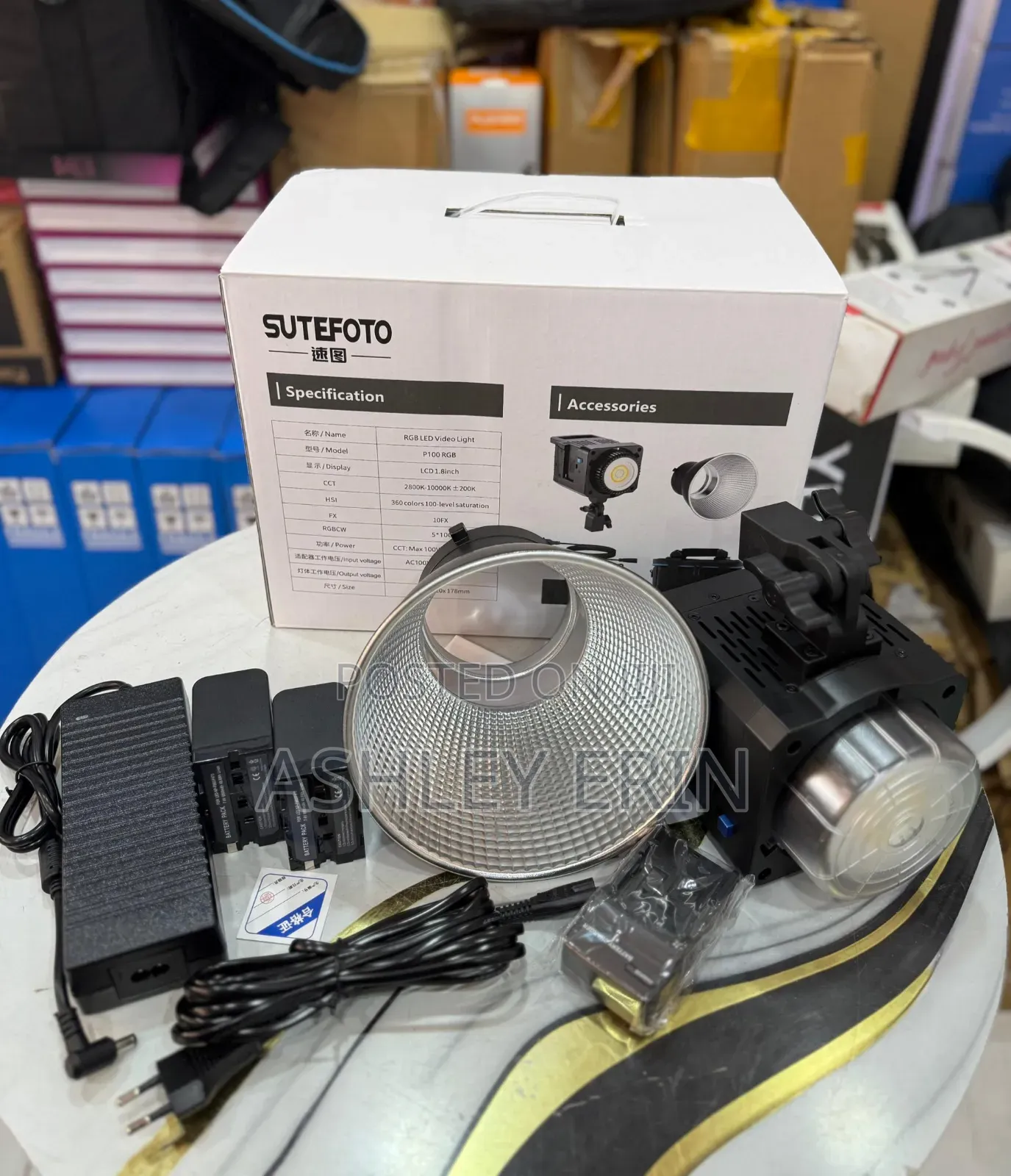 Sutefoto P100 RGB Rechargeable Video Light