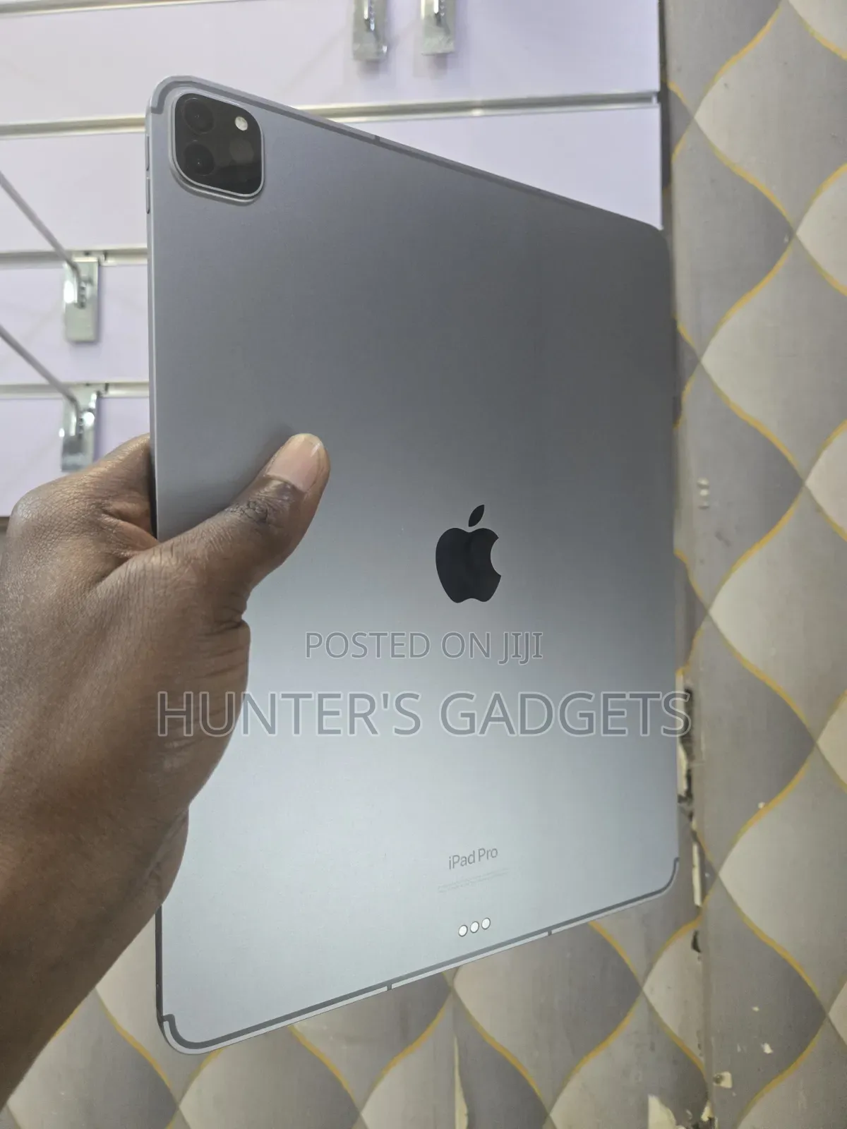 Apple iPad Pro 12.9 (2022) 128 GB Silver