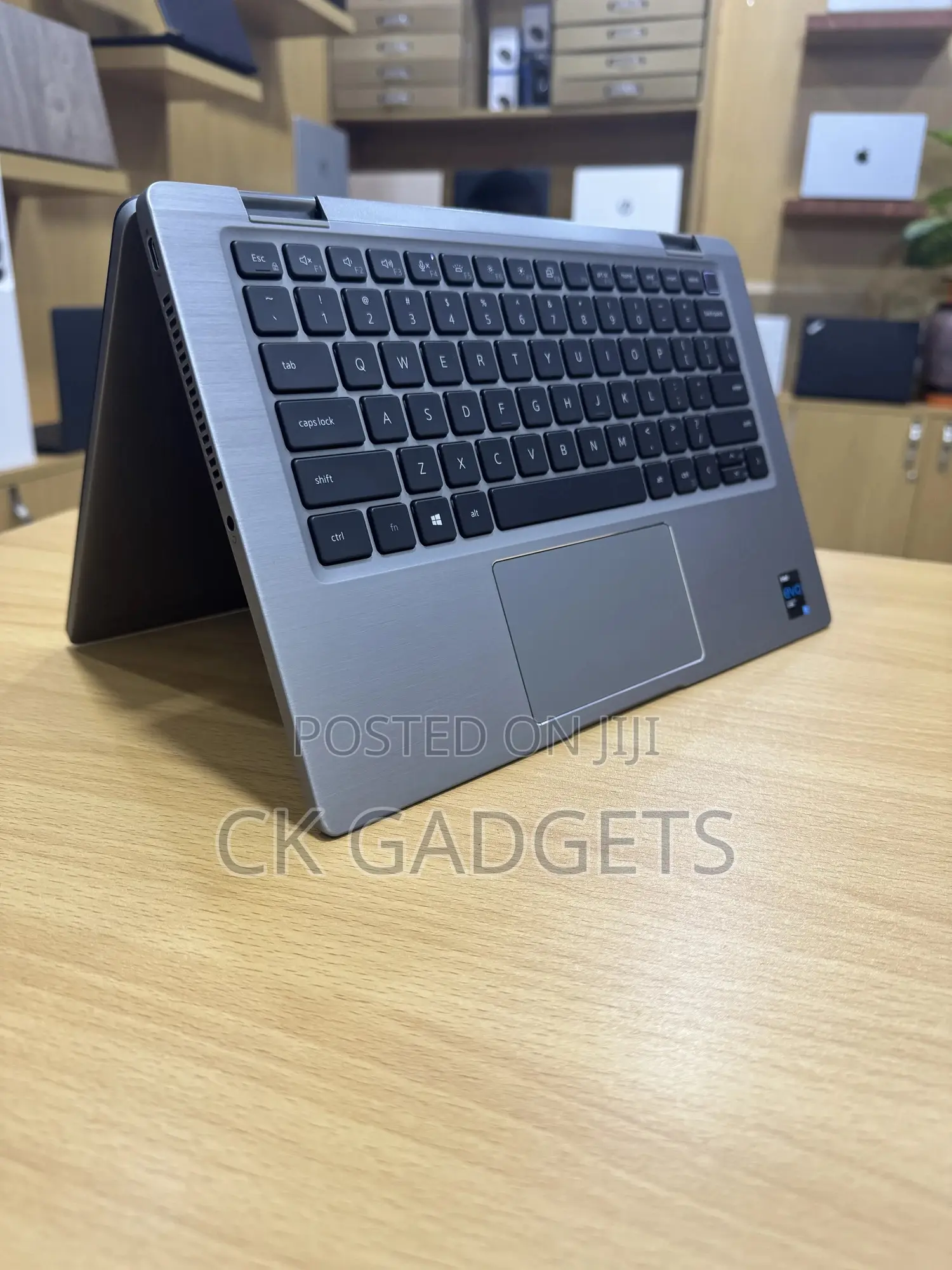 New Laptop Dell Latitude 7320 16GB Intel Core i7 SSD 512GB