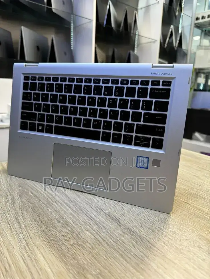 New Laptop HP EliteBook 1030 16GB Intel Core i7 SSD 512GB