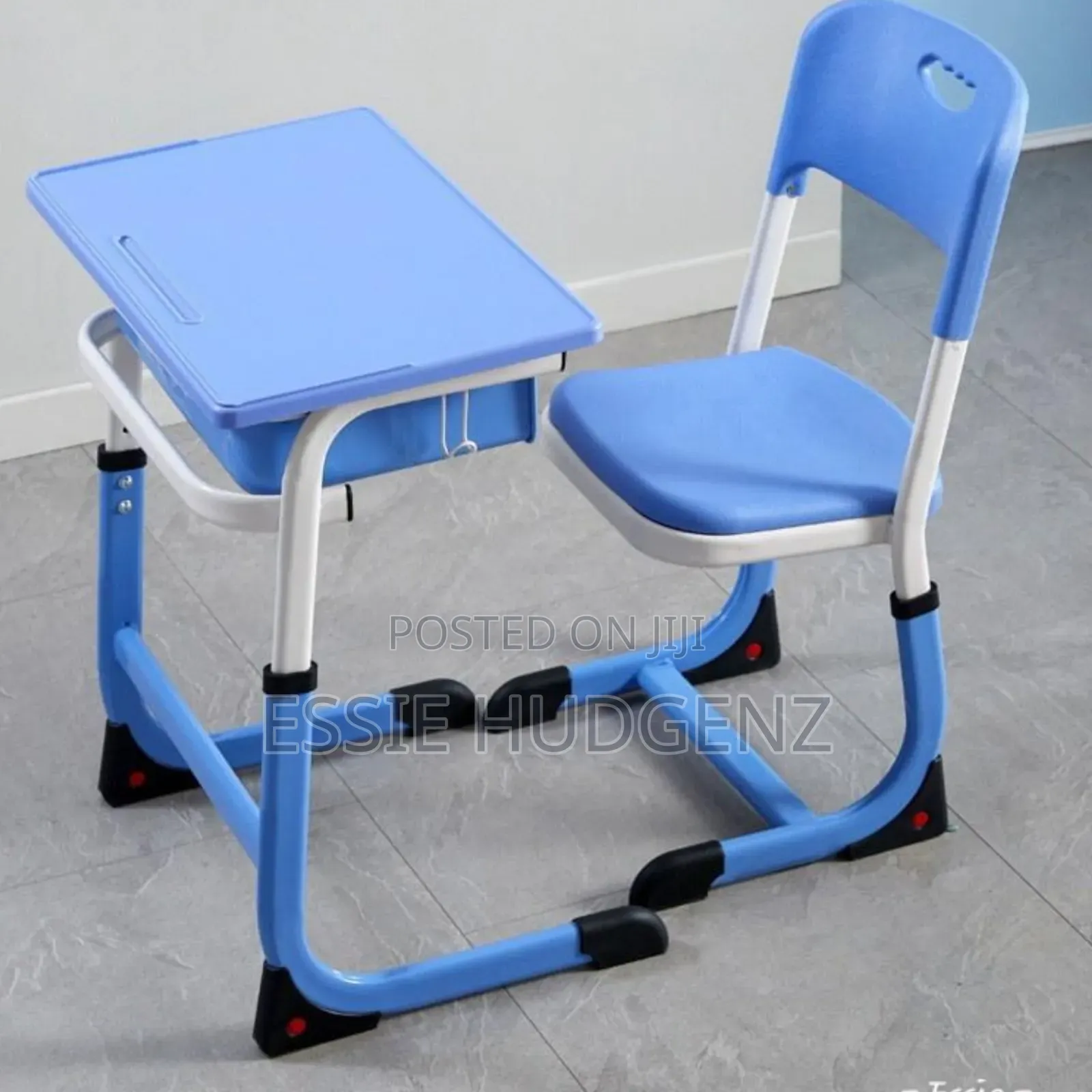 Strong Chair and Table