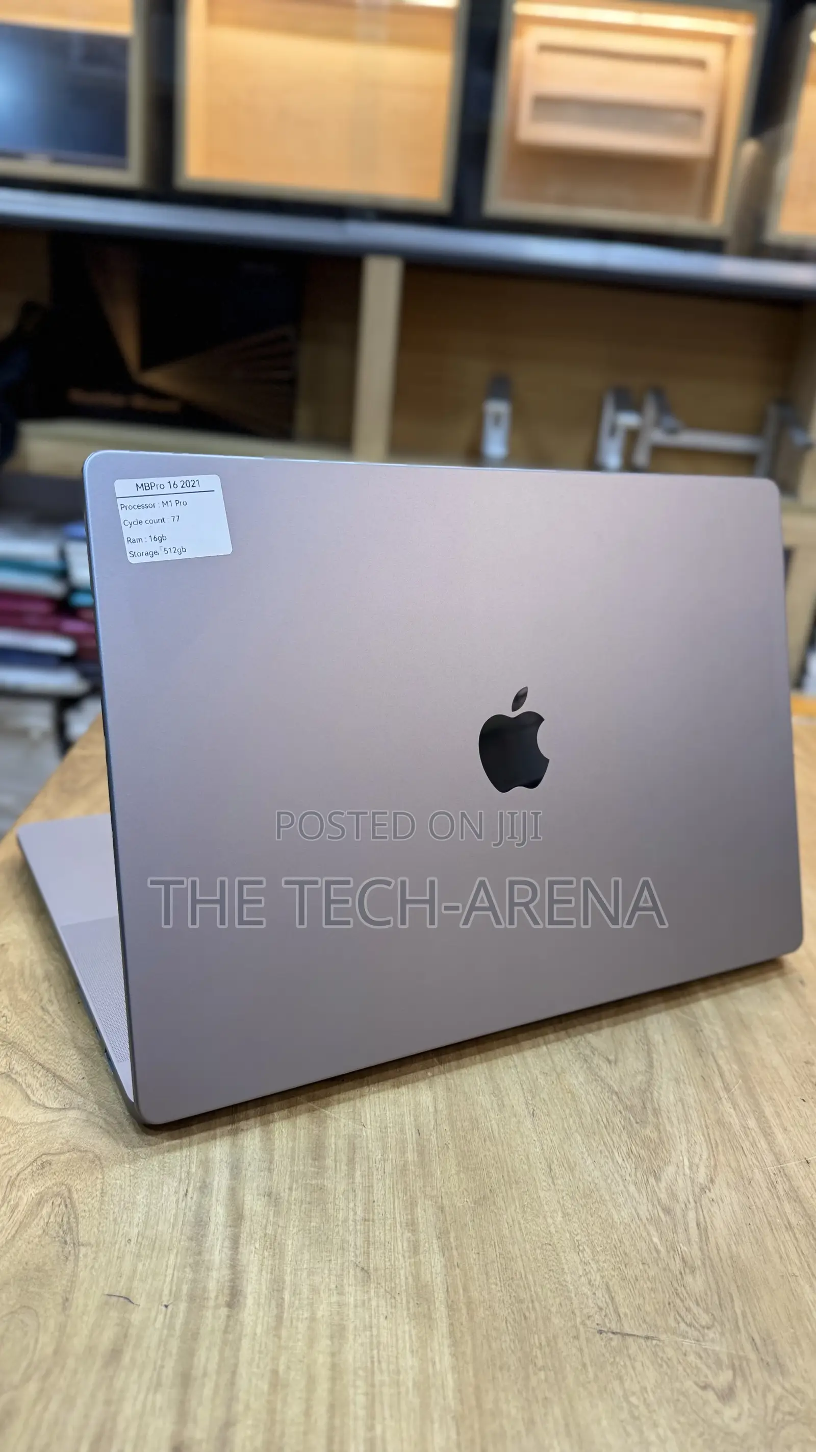 New Laptop Apple MacBook Pro 2021 M1 16GB Apple M1 SSD 512GB