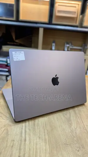 New Laptop Apple MacBook Pro 2021 M1 16GB Apple M1 SSD 512GB