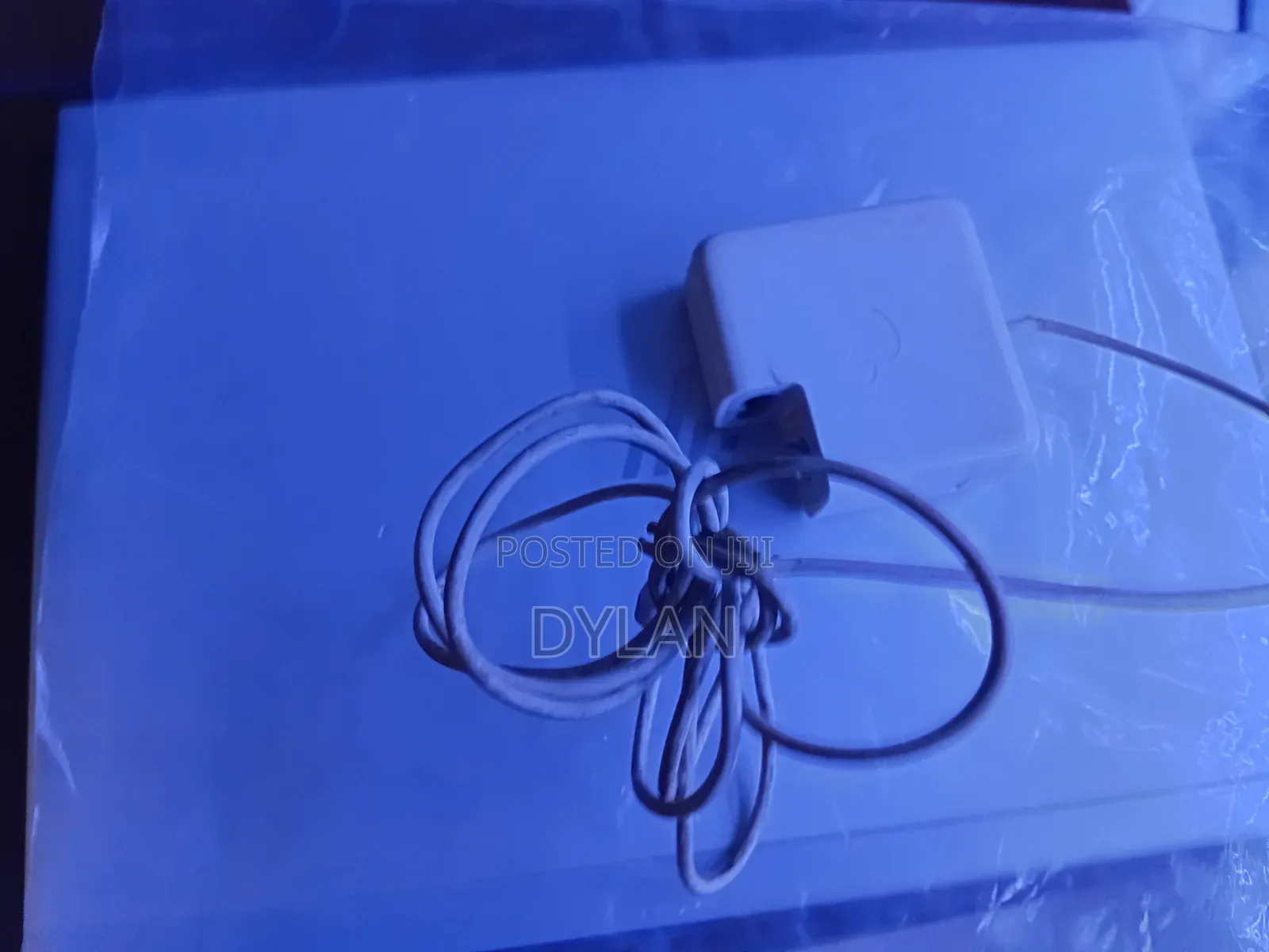 Megasafe 2 Macbook Adapter