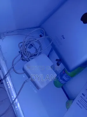 Megasafe 2 Macbook Adapter