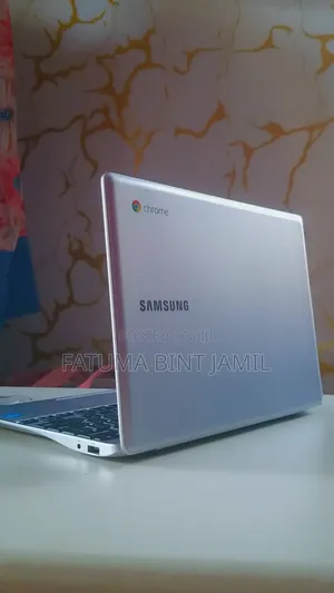 Laptop Samsung Chromebook Plus 4GB Intel Core i5 SSHD+SSD 16 GB