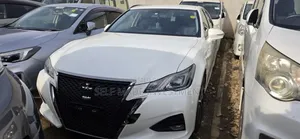 Toyota Crown Majesta 2017 White