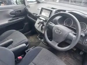Toyota Wish 2013 Black