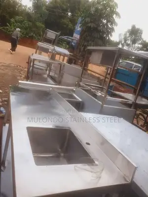 Table Sink Commercial