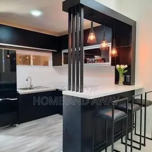 Modern Kitchen Cabinets With Kitchen Islands on Order