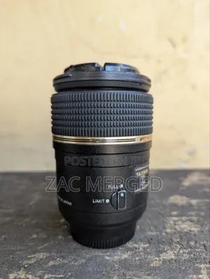 Tamron Sp Af 90mm F/2.8 Di Macro 1:1 Lens.