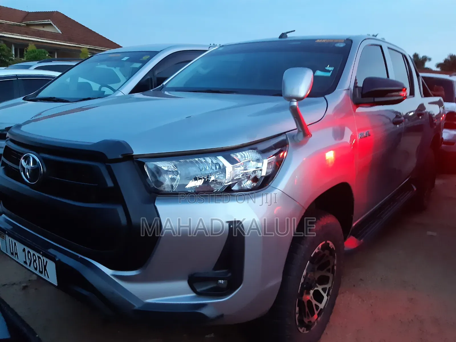 Toyota Hilux 2020 Silver
