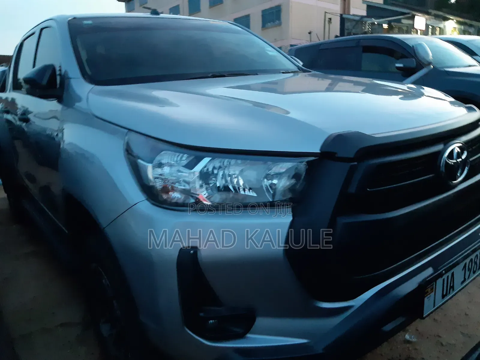 Toyota Hilux 2020 Silver
