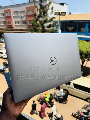 Laptop Dell Precision 5520 16GB Intel Core i7 SSD 512GB