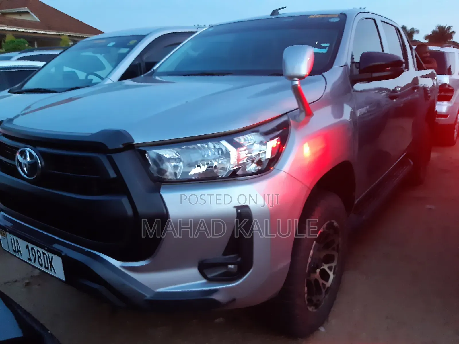 Toyota Hilux 2020 Silver