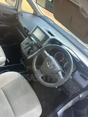 Toyota Wish 2013 Silver