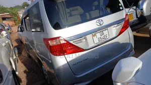 Toyota Alphard 2012 Silver