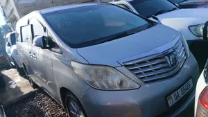 Toyota Alphard 2012 Silver