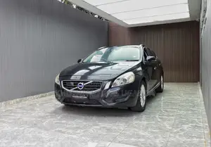 Volvo V60 2012 Black