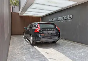 Volvo V60 2012 Black