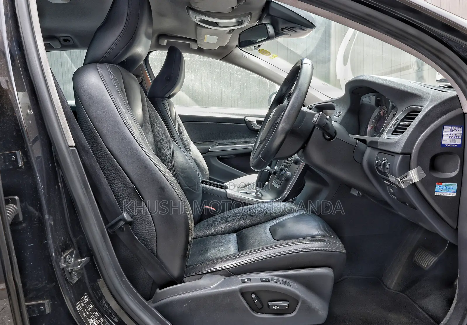 Volvo V60 2012 Black