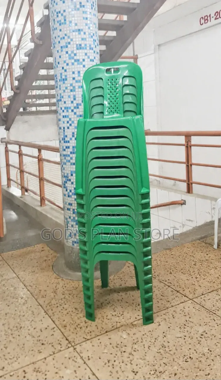 Contemp Plastic Chairs Plastic Chairs