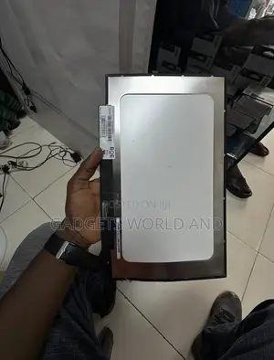 Laptop Screen Replacement(Windows And Apple)