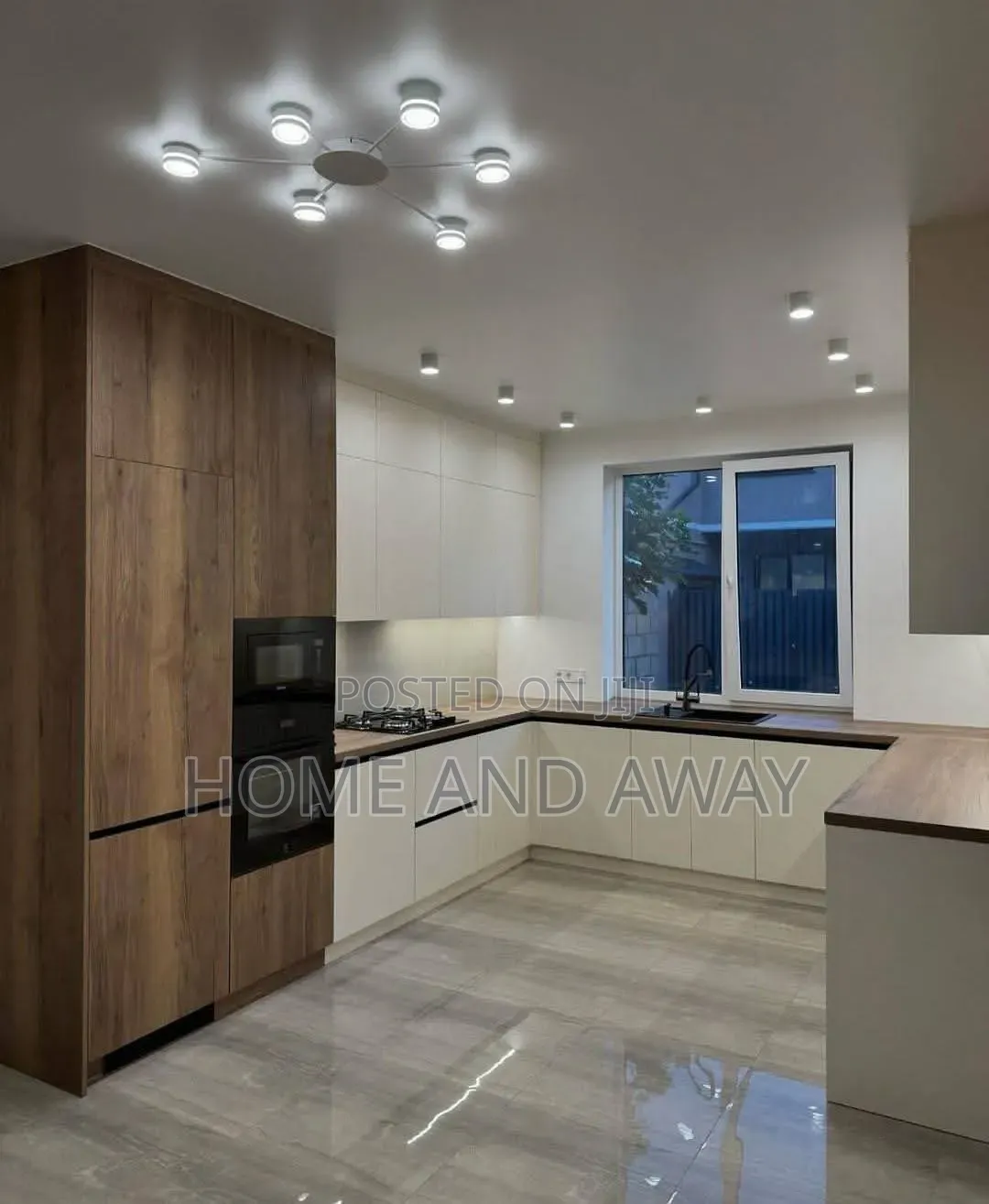 Kitchen/The Kitchen Cabinets Factory/Supply/Installation/Customization