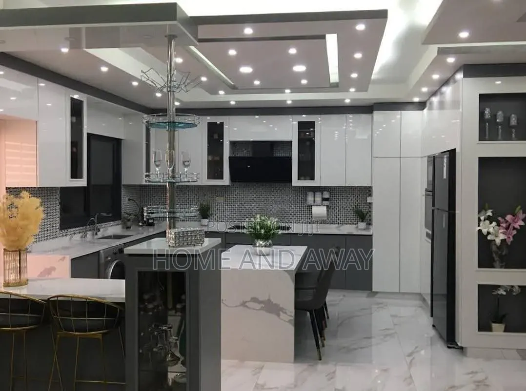 Kitchen/The Kitchen Cabinets Factory/Supply/Installation/Customization