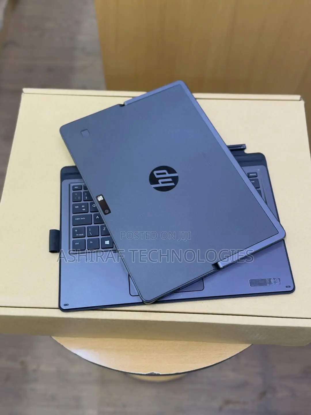 New Laptop HP Elite X2 1012 8GB Intel Core i5 SSD 256GB