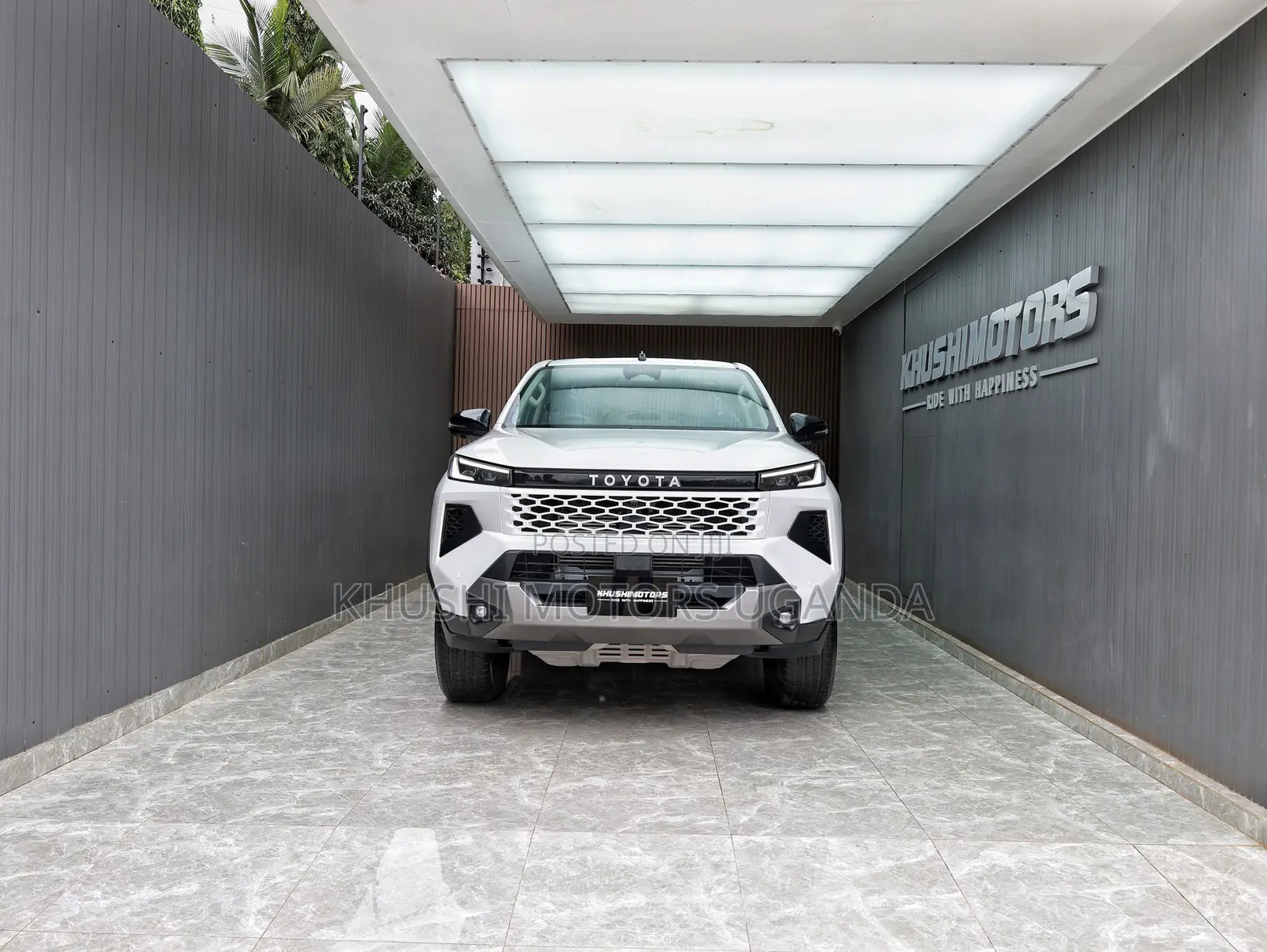 New Toyota Hilux 2025 White