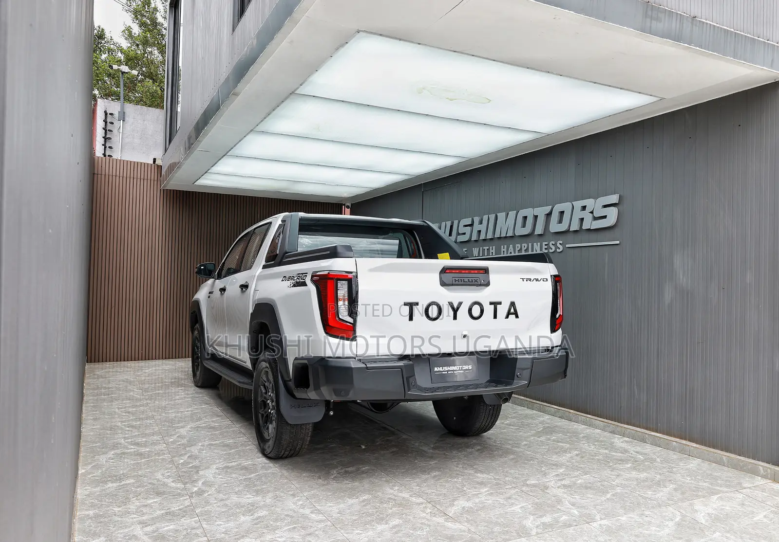 New Toyota Hilux 2025 White