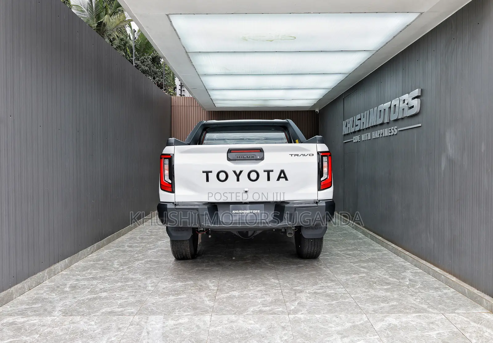 New Toyota Hilux 2025 White