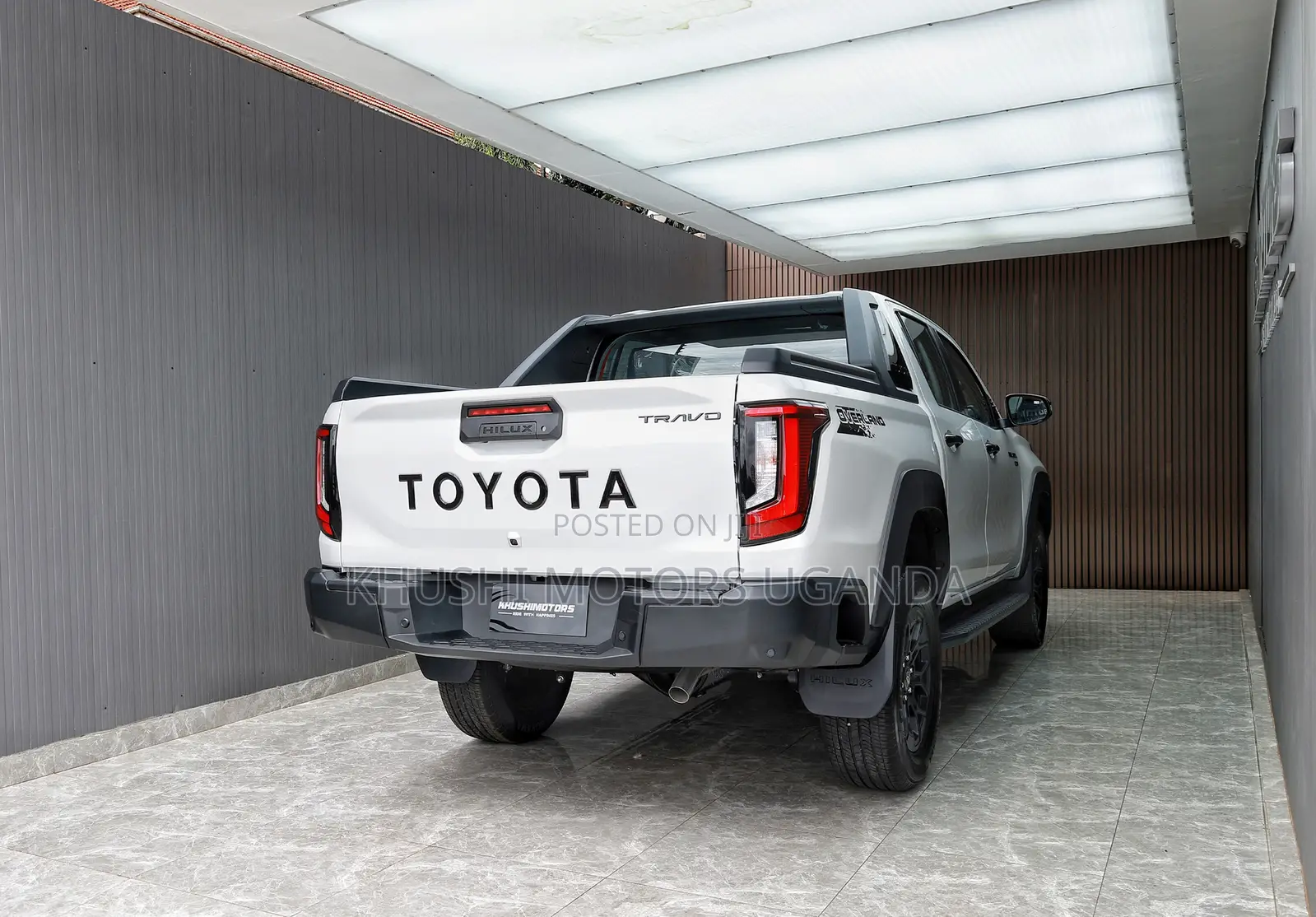 New Toyota Hilux 2025 White