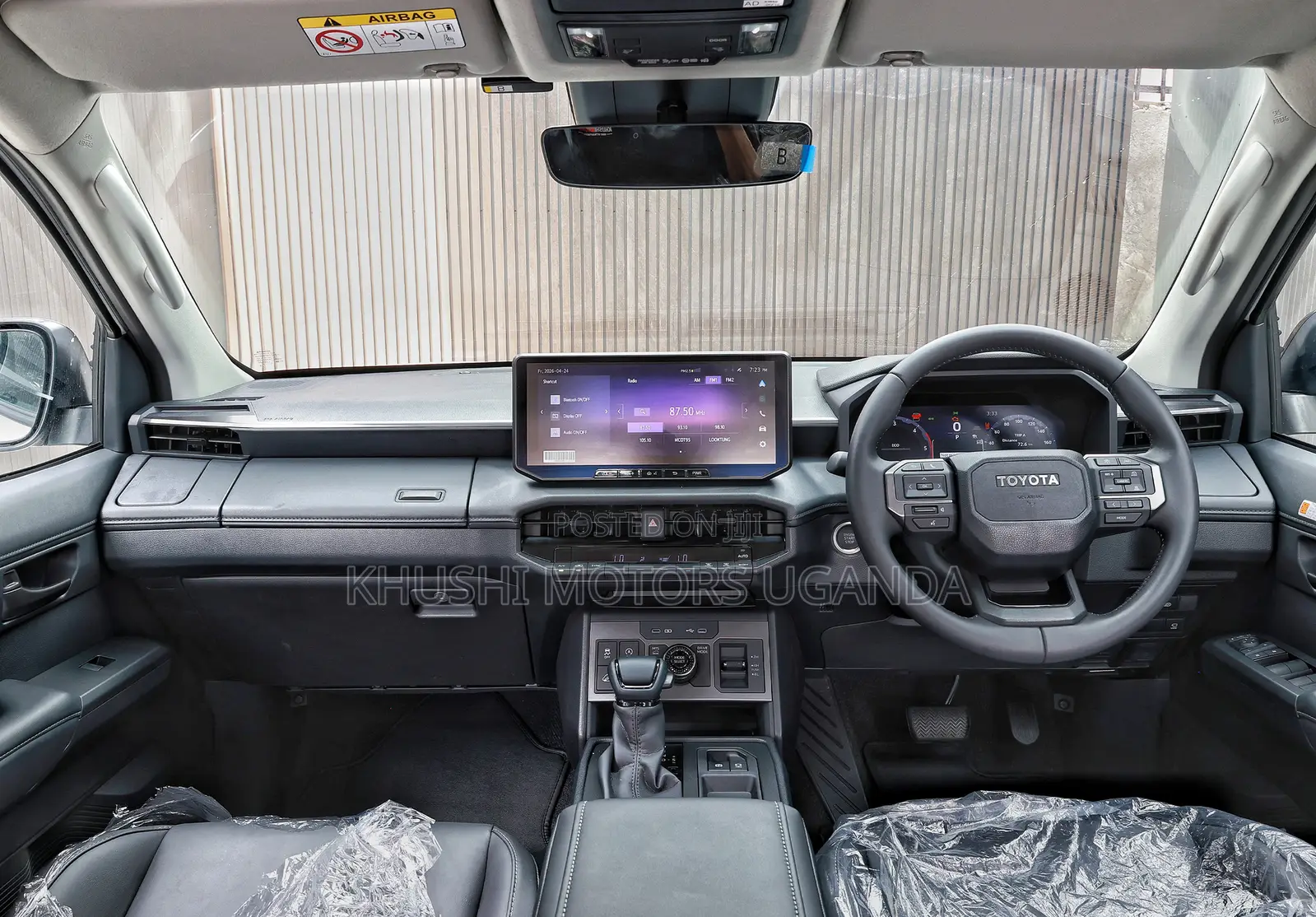 New Toyota Hilux 2025 White