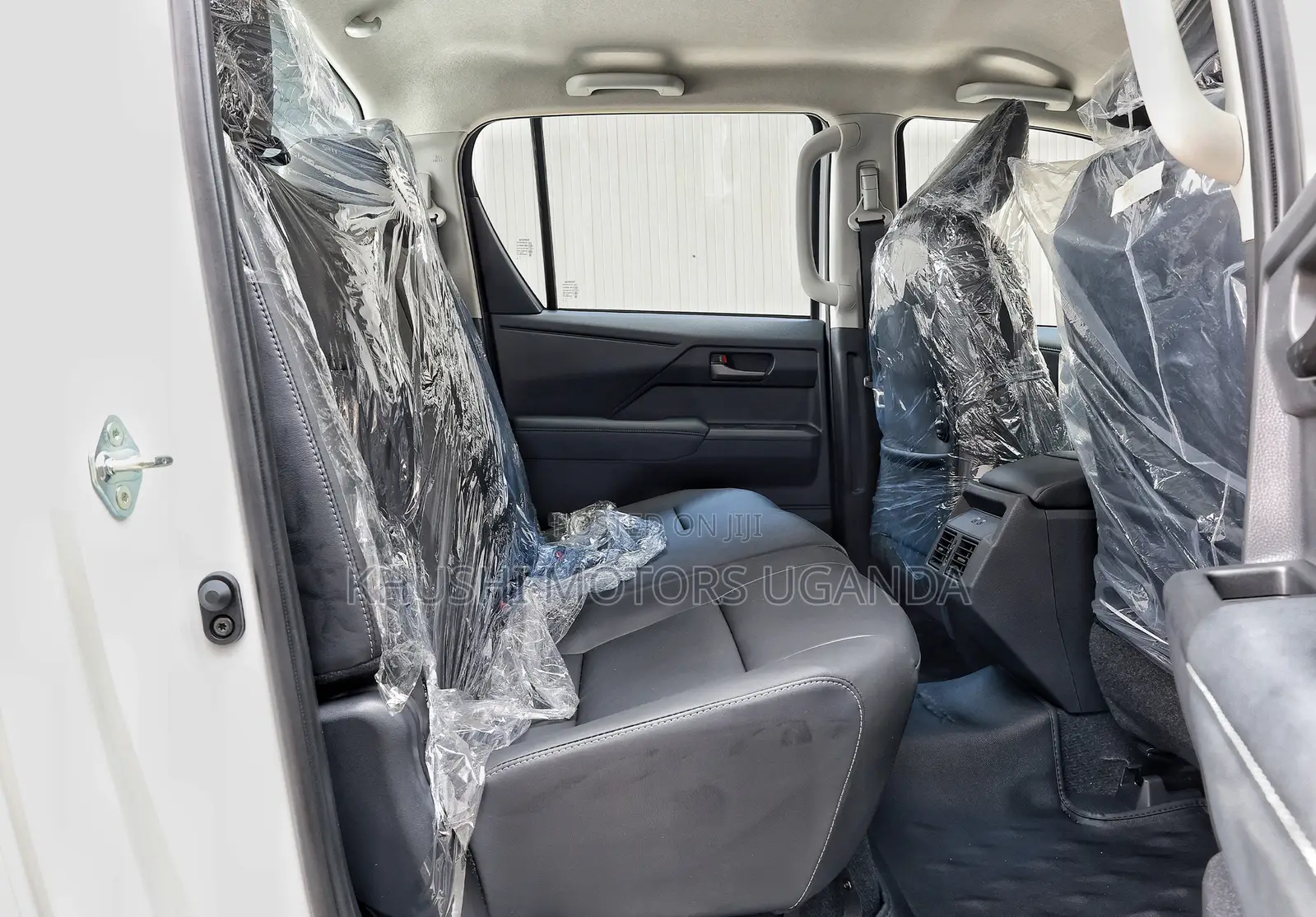 New Toyota Hilux 2025 White