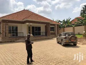 Furnished 4bdrm Mansion in Kampala for Sale
