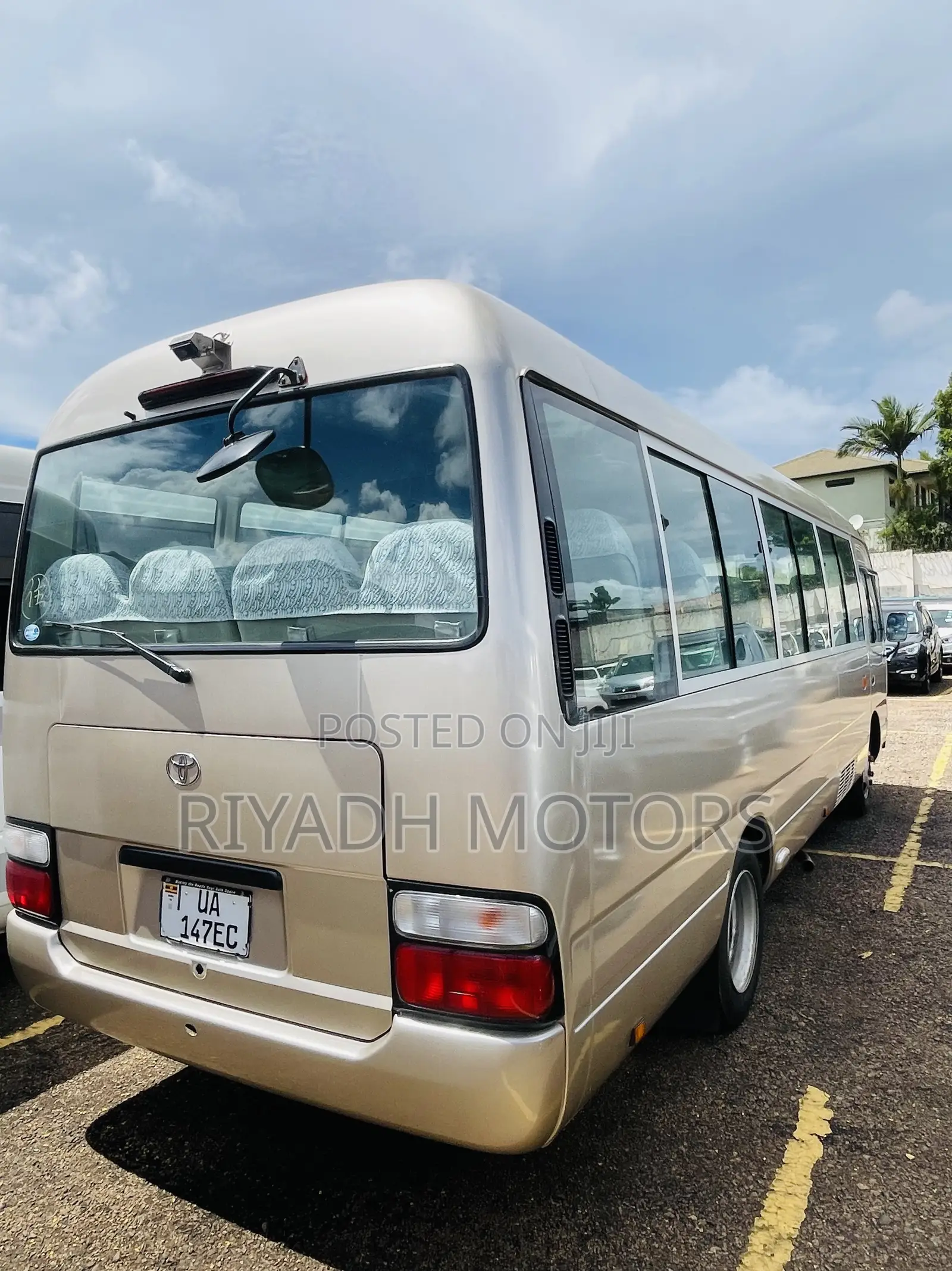 Toyota Coaster 2011 Gold