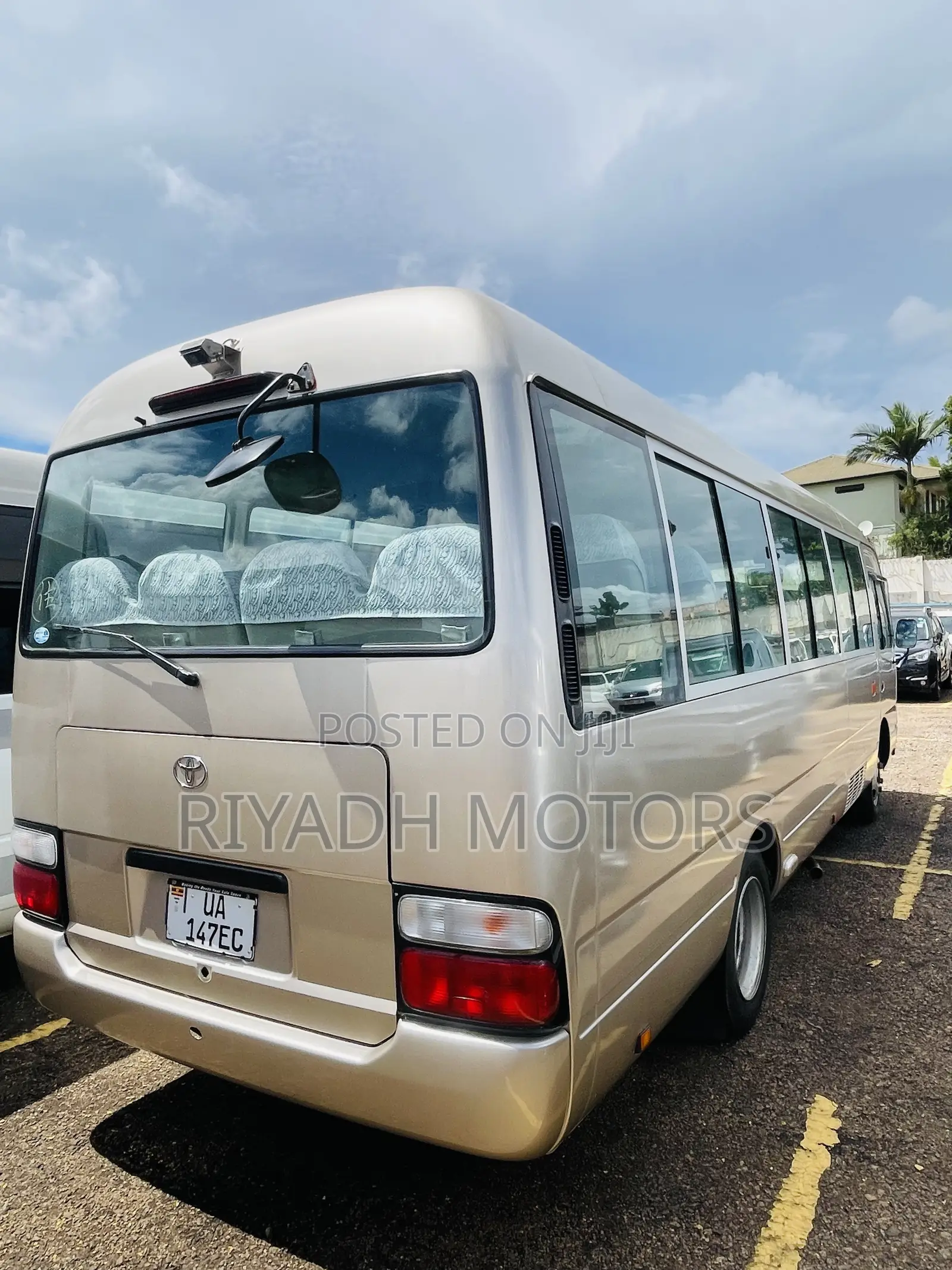 Toyota Coaster 2011 Gold