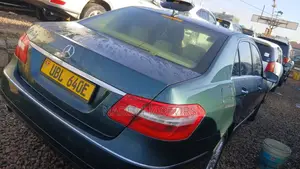 Mercedes-Benz E300 2011 Green