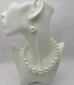 Pearl Necklace With Earrings