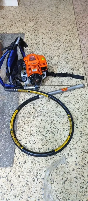 Portable/Backpack Petrol/Gas Powered 4 Stroke Concrete Vibrator