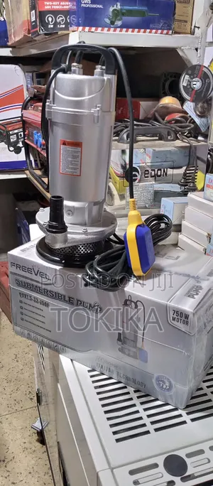 Submersible Water Pump 32 Meters (102.4)