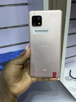 Sharp Aquos sense5G 64 GB Gold