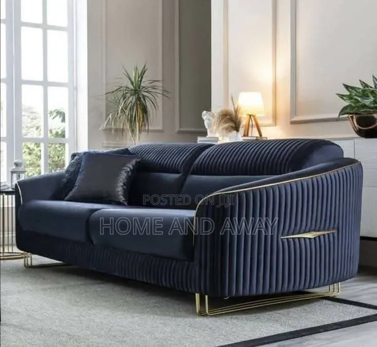 Sofas/3 Seaters Magnificent Sofa Set Couches in Any Colour 980,000/-