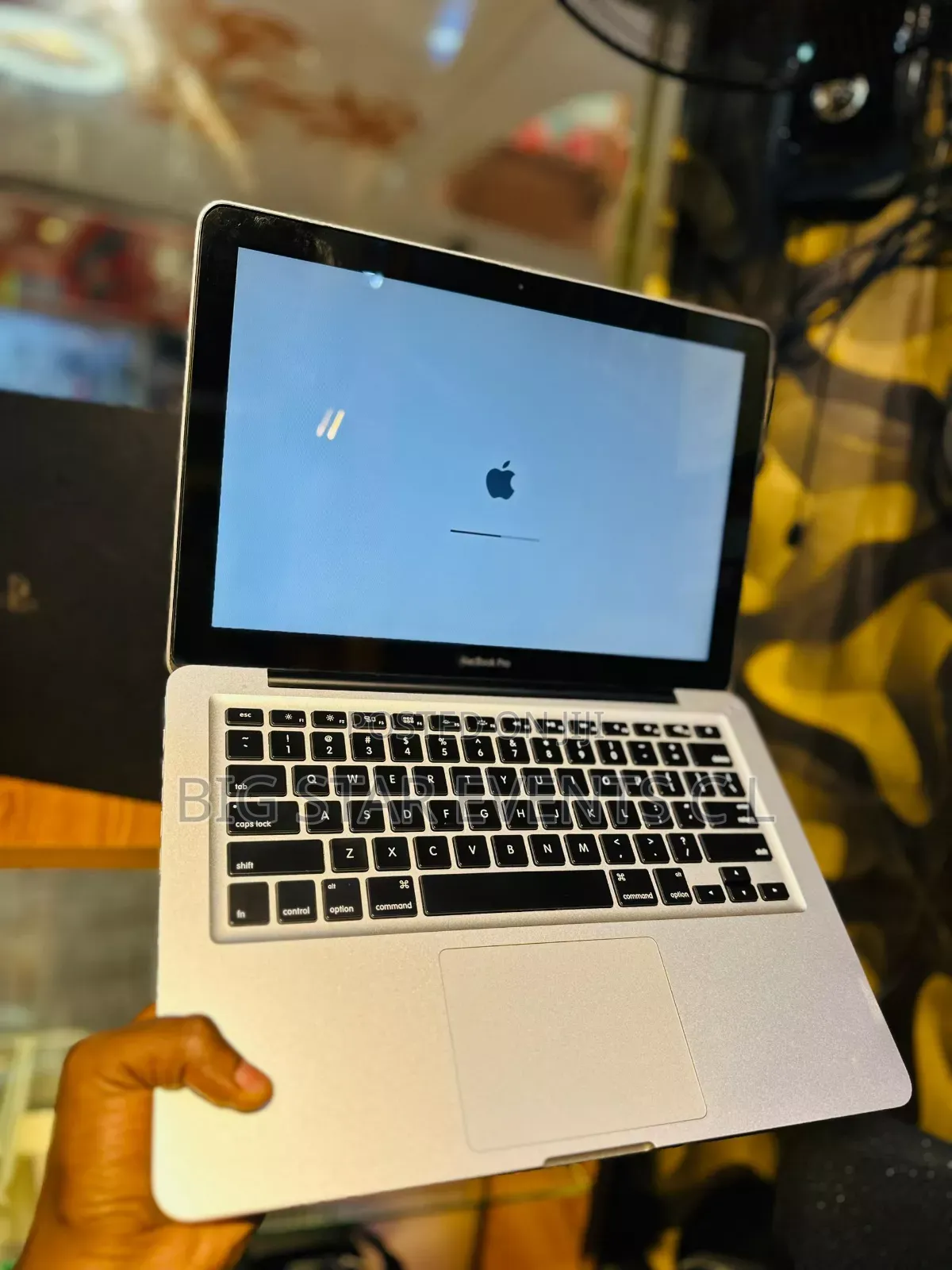 Laptop Apple MacBook Pro 2017 8GB Intel Core i5 HDD 500GB