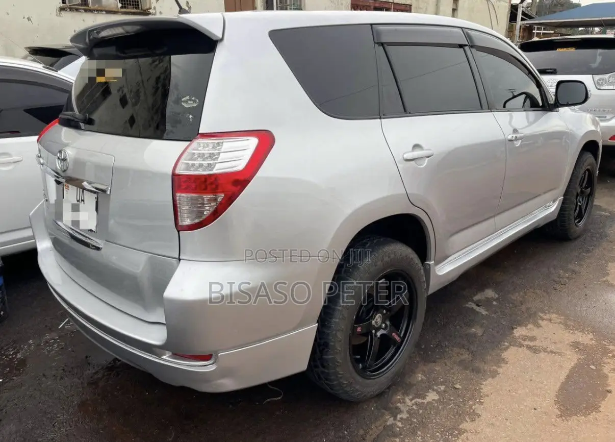 Toyota Vanguard 2009 Silver