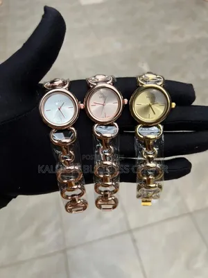 Gucci Classic Lady Watches